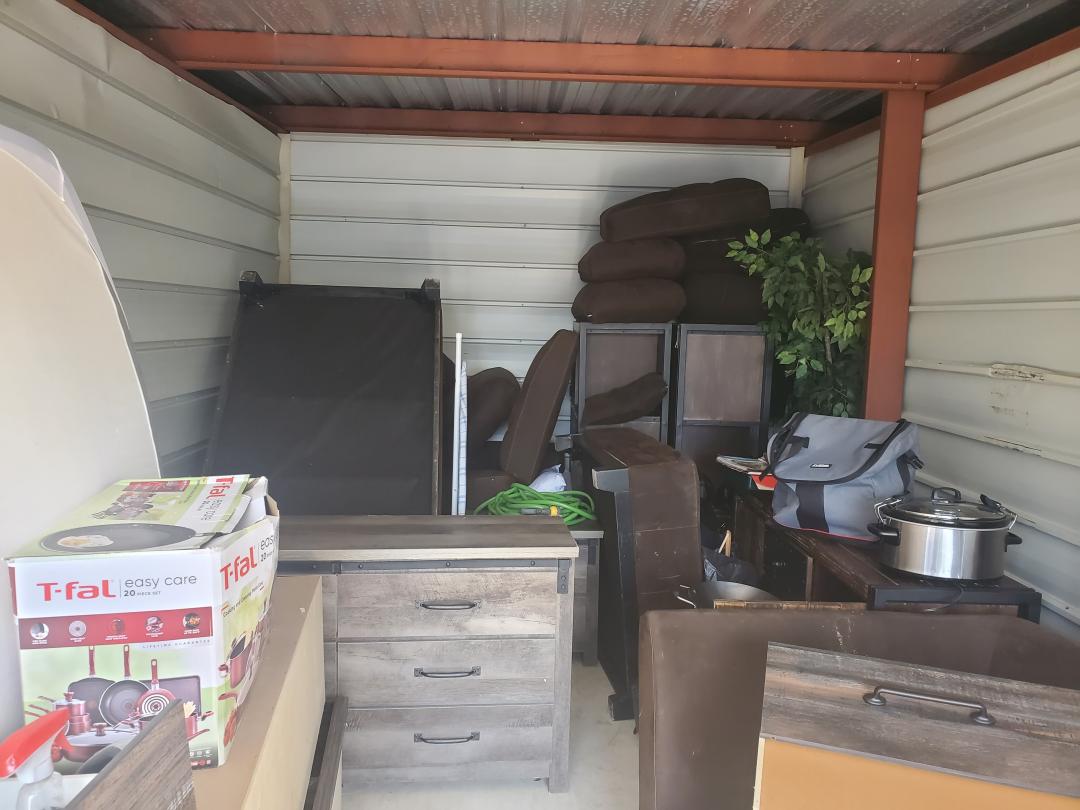Storage Unit Auction in Tallahassee, FL at Morningstar of Tennessee